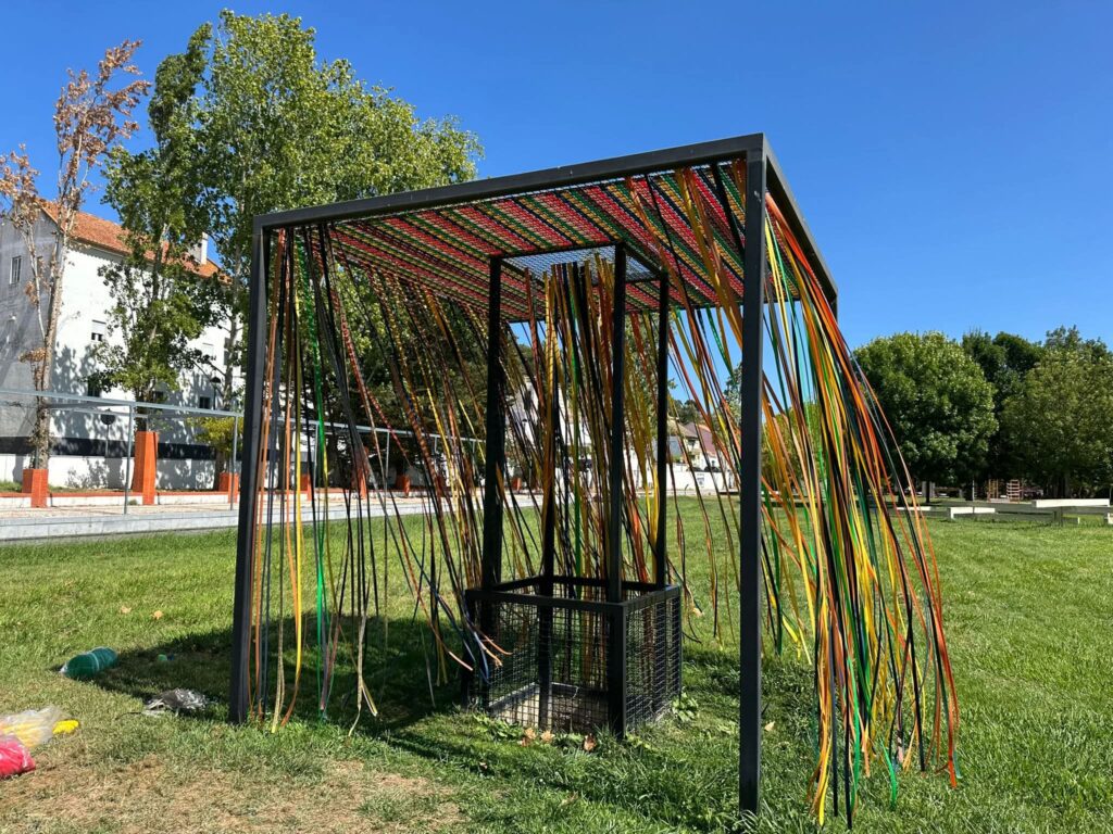 Vila Nova da Barquinha condena atos de vandalismo no Parque de Escultura Contemporânea Almourol