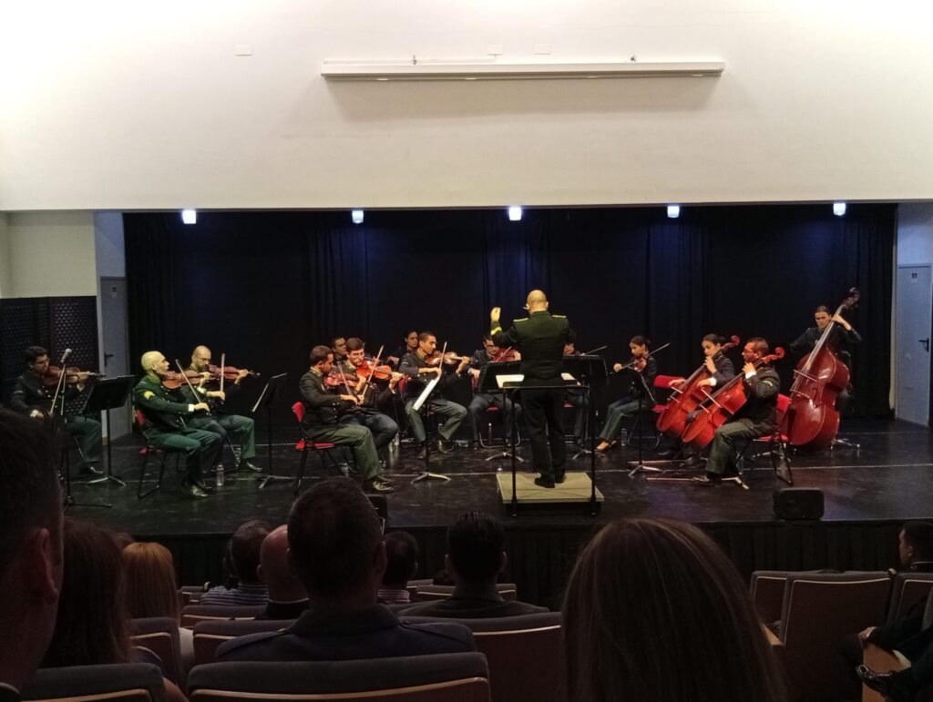 Concerto da Orquestra de Câmara da GNR, em Ferreira do Zêzere, marcou mais uma iniciativa do 17.º Aniversário do Comando Territorial de Santarém