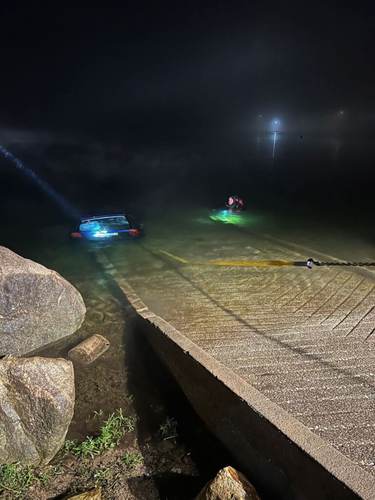 Acidente de viação leva à morte duas pessoas na praia fluvial de Pedrógão Grande Acidente de viação leva à morte duas pessoas na praia fluvial de Pedrógão Grande