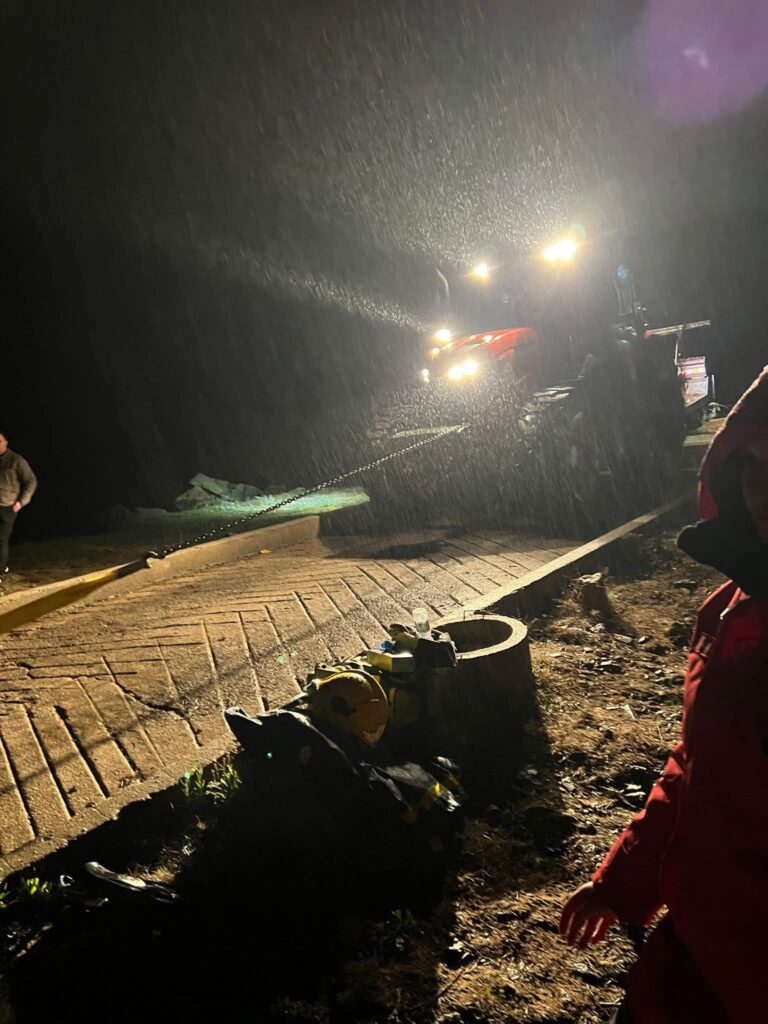 Acidente de viação leva à morte duas pessoas na praia fluvial de Pedrógão Grande Acidente de viação leva à morte duas pessoas na praia fluvial de Pedrógão Grande