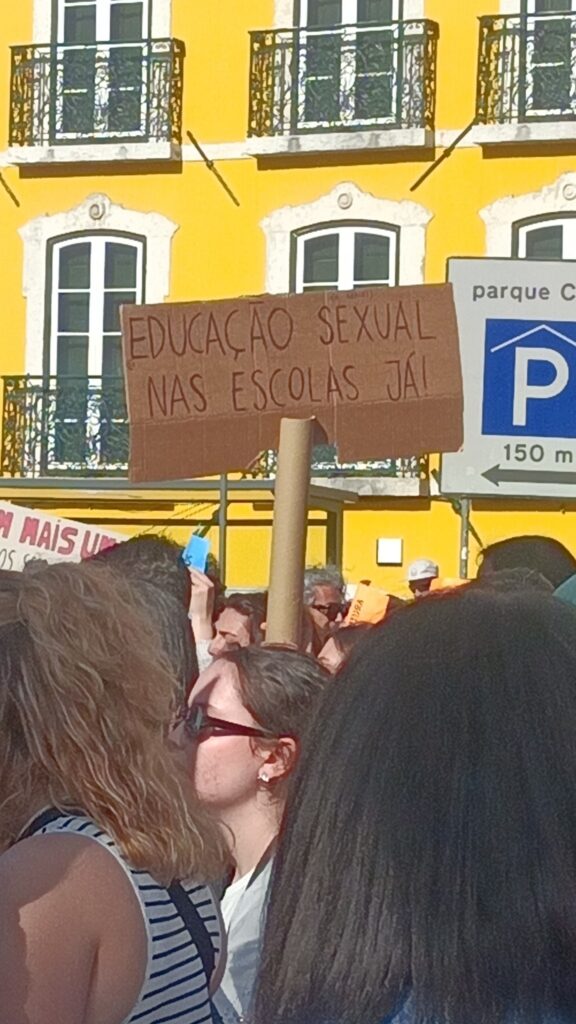 Mulheres voltam às ruas no dia 25 de Novembro para exigir o fim da violência de género