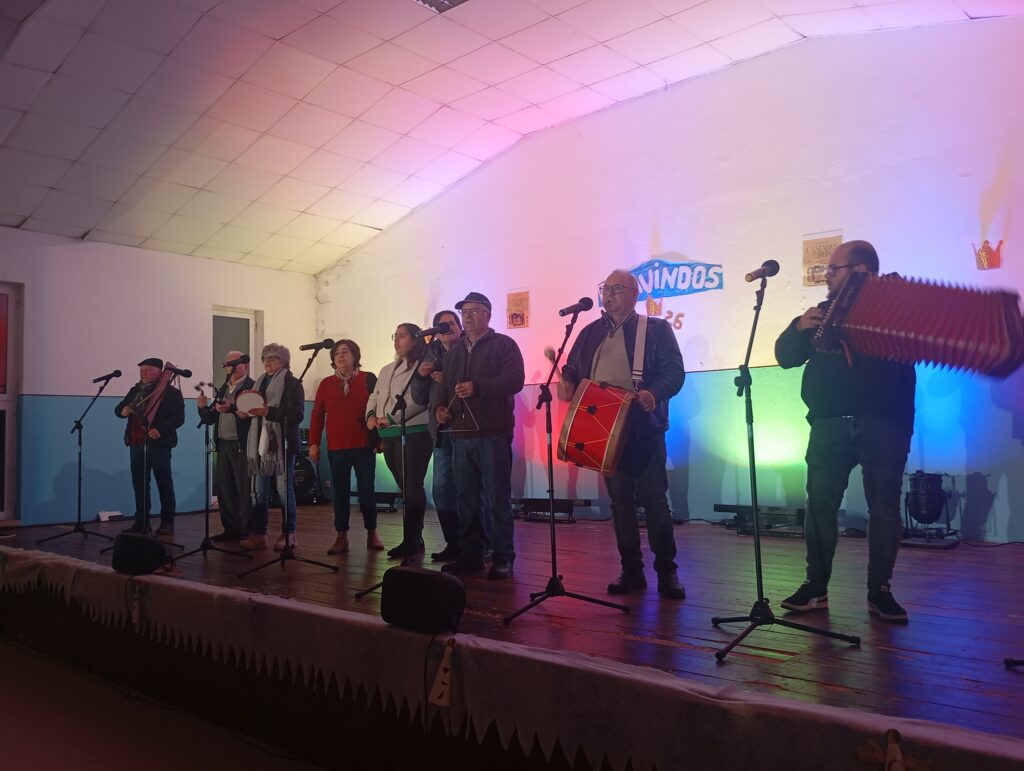 F. Zêzere: " Noite de Reis" reuniu grupos de todo o concelho em Águas Belas