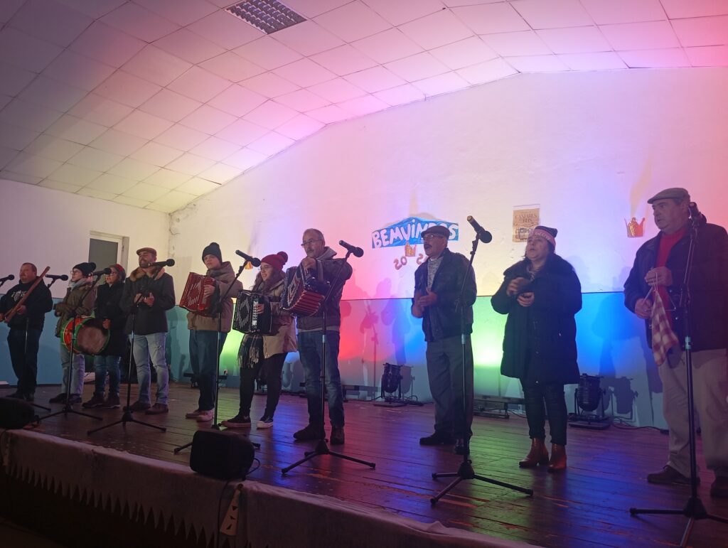 F. Zêzere: " Noite de Reis" reuniu grupos de todo o concelho em Águas Belas