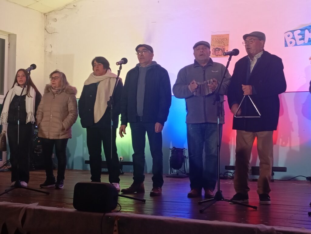 F. Zêzere: " Noite de Reis" reuniu grupos de todo o concelho em Águas Belas
