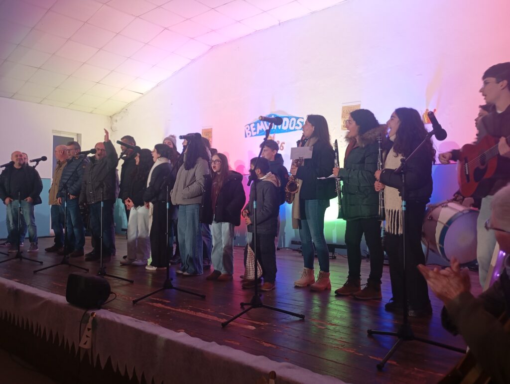 F. Zêzere: " Noite de Reis" reuniu grupos de todo o concelho em Águas Belas