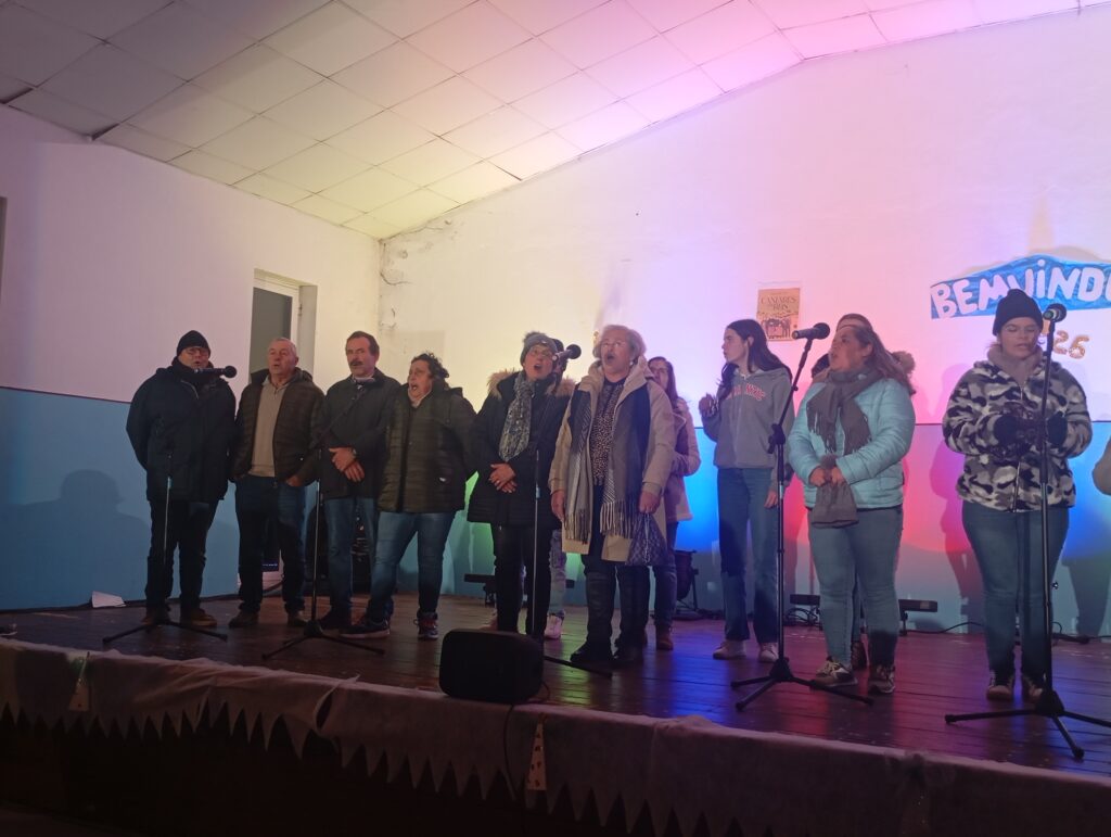 F. Zêzere: " Noite de Reis" reuniu grupos de todo o concelho em Águas Belas
