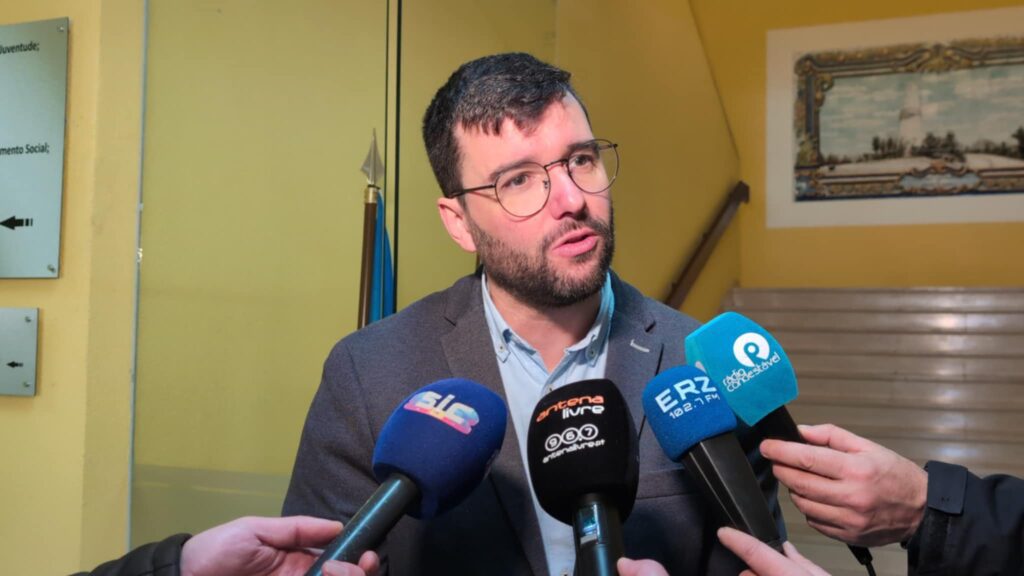Vila de Rei recebeu visita oficial do Ministro Adjunto e da Reforma do Estado Vila de Rei recebeu visita oficial do Ministro Adjunto e da Reforma do Estado