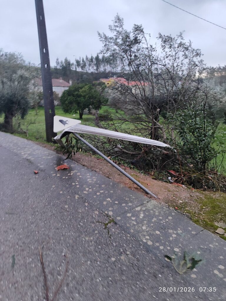 Imagens impressionantes da depressão Kristin em Ferreira do Zêzere