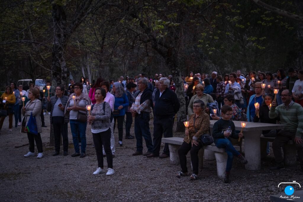 Via-Sacra rumo ao Santuário de Nossa Senhora do Pranto é hoje a partir das 16h30 Via-Sacra rumo ao Santuário de Nossa Senhora do Pranto é hoje a partir das 16h30