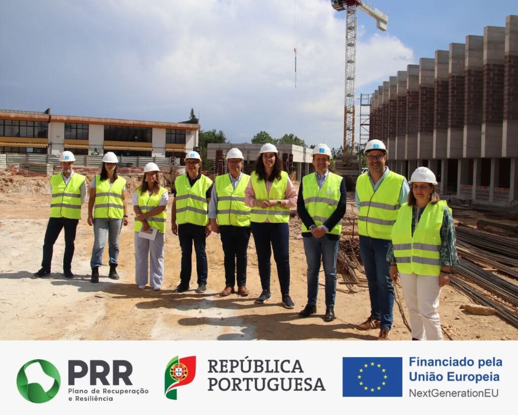 Comitiva municipal visita obras estruturantes no concelho Comitiva municipal visita obras estruturantes no concelho