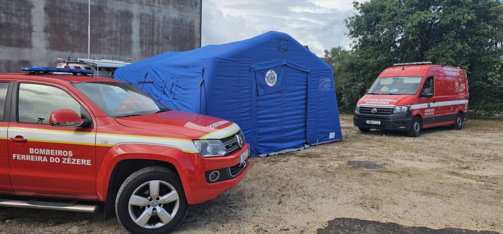 Bombeiros de Ferreira do Zêzere integram Operação Fátima no apoio aos peregrinos Bombeiros de Ferreira do Zêzere integram Operação Fátima no apoio aos peregrinos