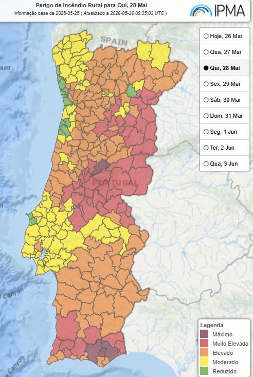 Calor, trovoadas secas e risco máximo de incêndio colocam Portugal em alerta Calor, trovoadas secas e risco máximo de incêndio colocam Portugal em alerta