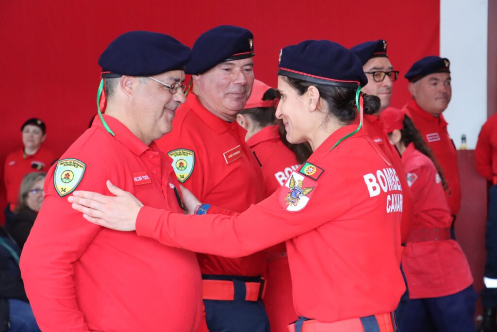 Bombeiros Voluntários de Caxarias celebraram 43.º aniversário com cerimónia solene